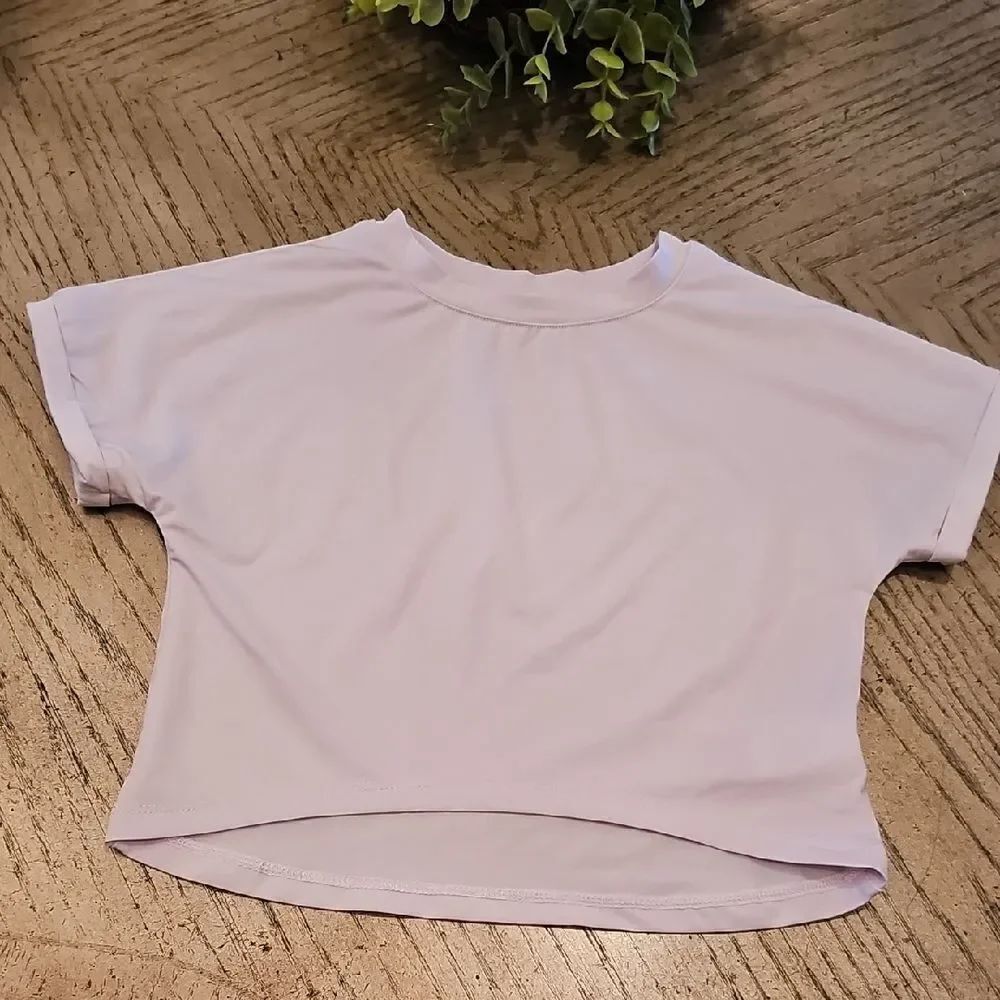 Lavender Cropped T-Shirt Size XS